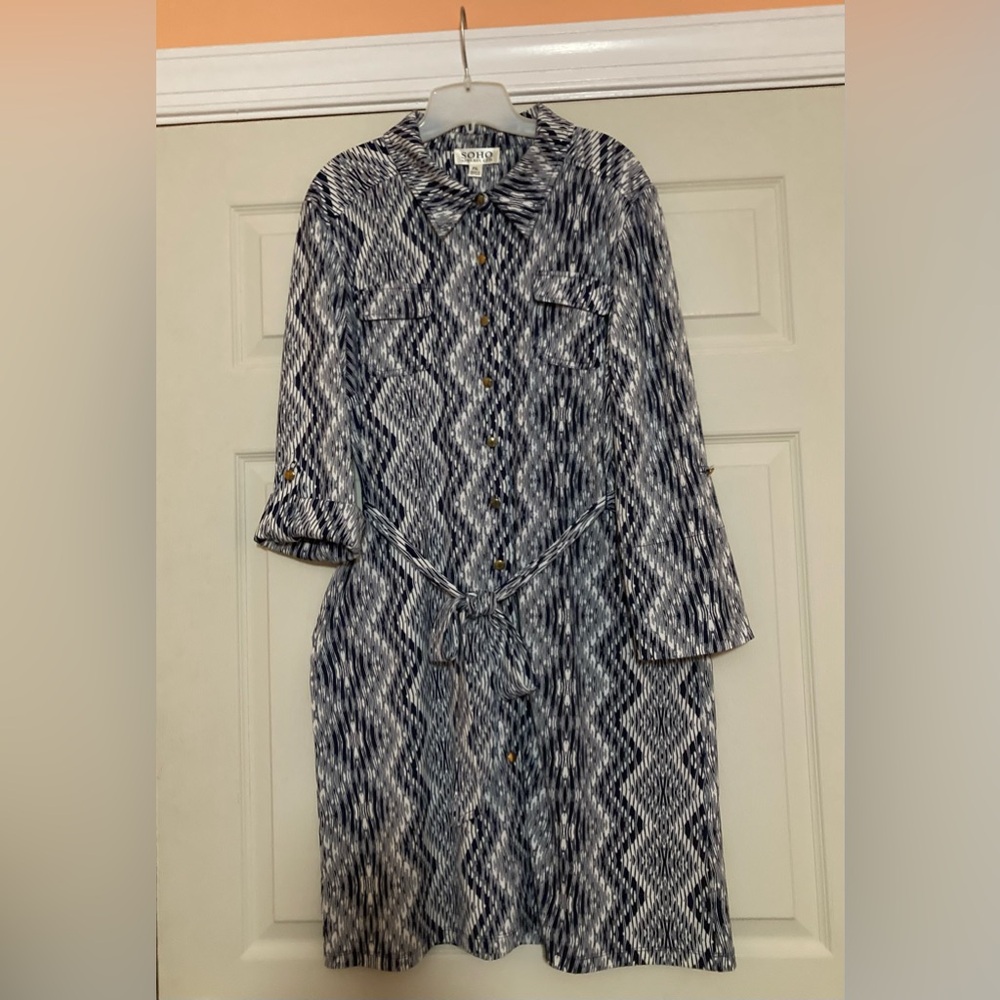 Iconic Shirtwaist Dress, Navy & White Abstract Design w Belt. Sz PXL. EUC